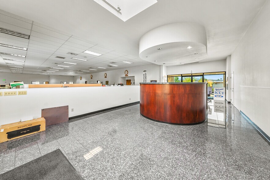 More Photos Of 2090 Commerce Dr, Medford Office For Lease