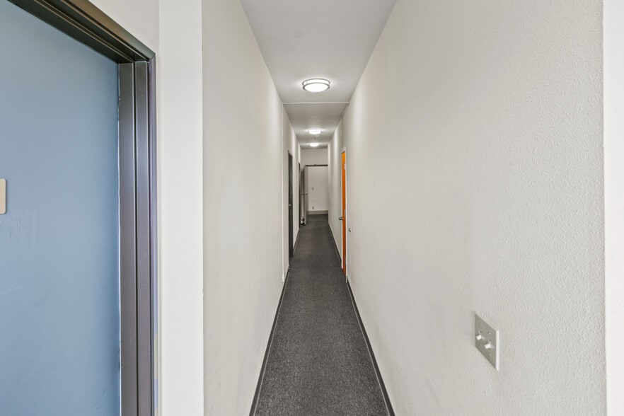 More Photos Of 615 SW Evergreen Ave, Redmond Multifamily For Sale