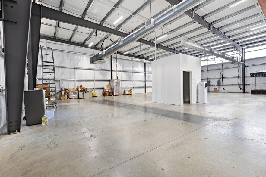 More Photos Of 19962 Franz Rd, Katy Warehouse For Lease