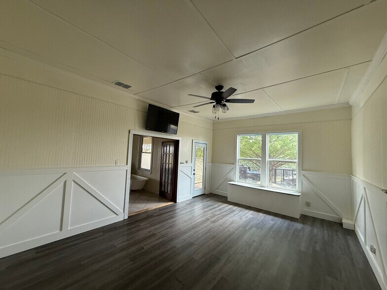 More Photos Of 1421 Airport Rd, Sulphur Springs Land For Sale