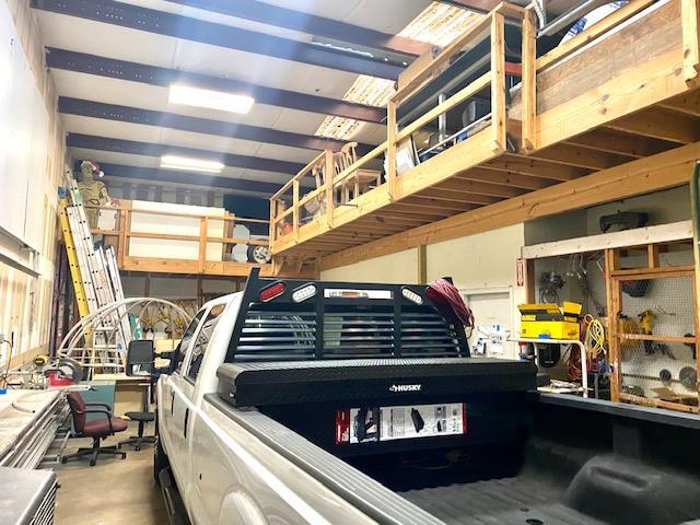 More Photos Of 3130 Strawberry Rd, Pasadena Service For Lease