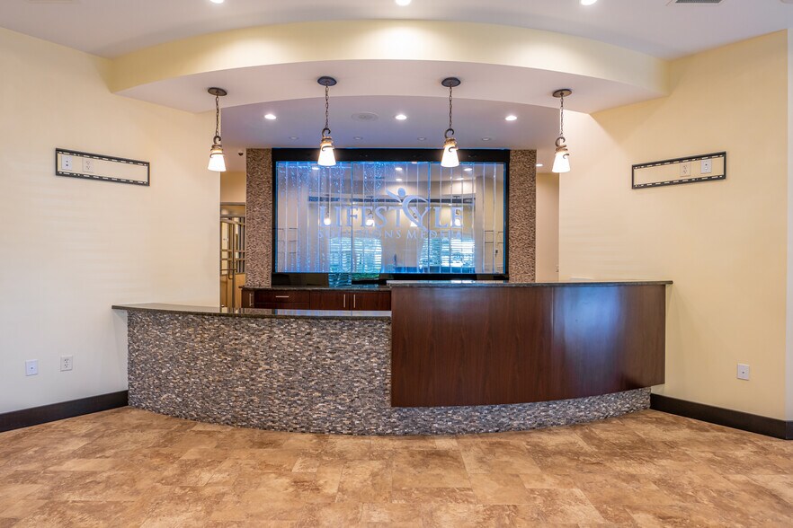More Photos Of 8550 NE 138th Ln, The Villages Medical For Sale