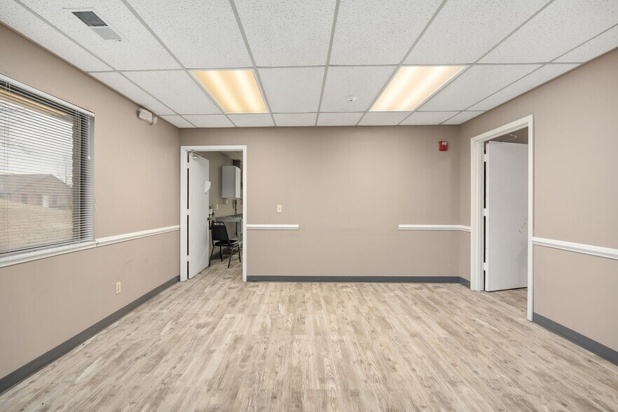 More Photos Of 3919 Messanie St, Saint Joseph Office For Sale