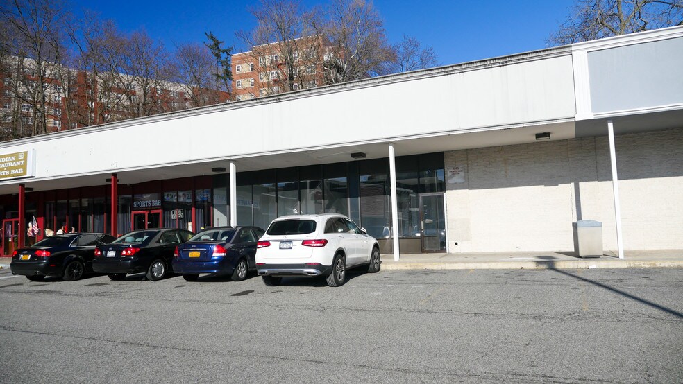 17031745 Central Park Ave, Yonkers, NY 10710 For Lease