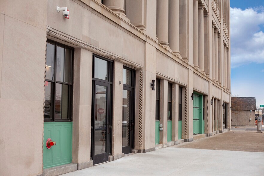 More Photos Of 6001 Cass Ave, Detroit Office For Lease