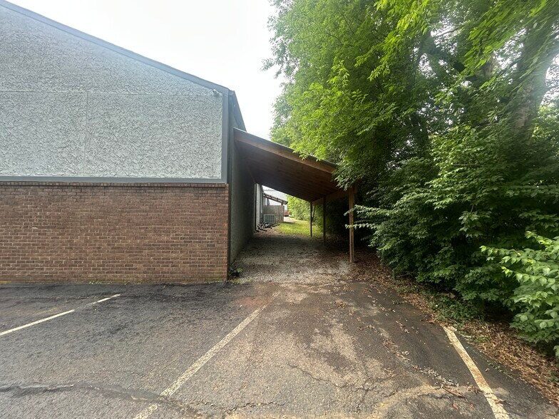 More Photos Of 125 Glancy St, Goodlettsville Office For Sale