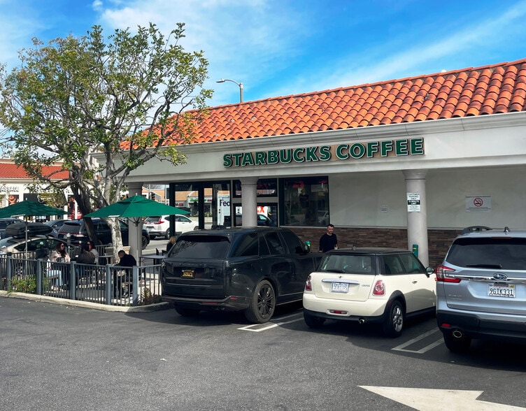 More Photos Of , Encino General Retail For Sale