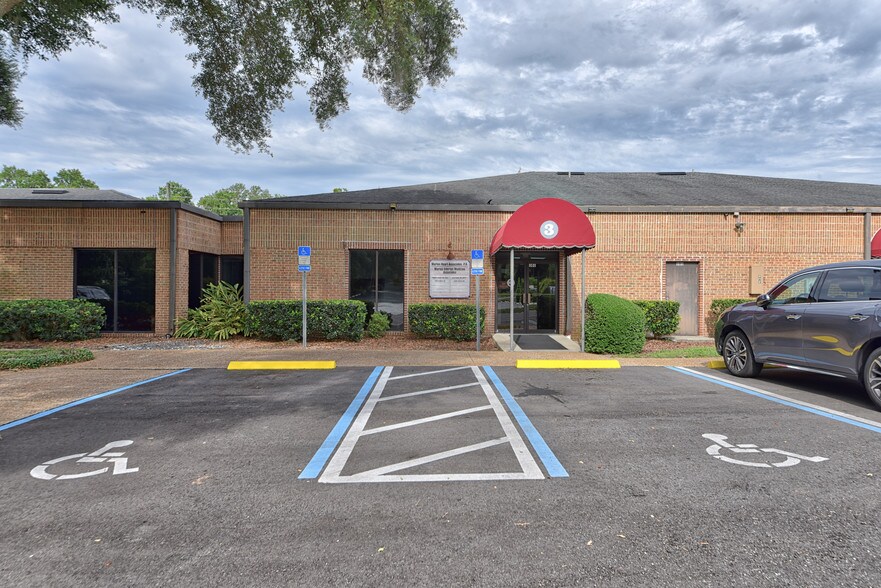 More Photos Of 1805 SE Lake Weir Ave, Ocala Medical For Sale