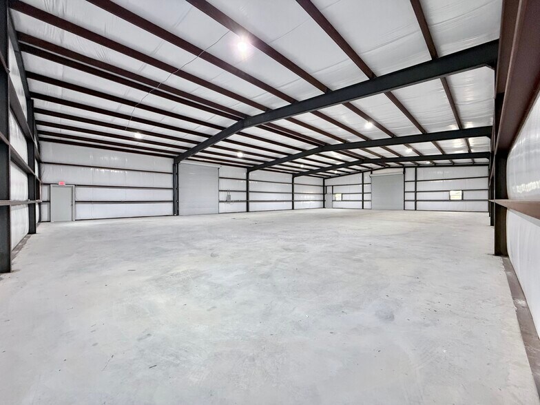 More Photos Of 10025 Farm to Market 1660, Hutto Warehouse For Sale
