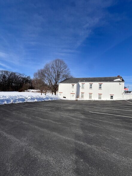 More Photos Of 5322 PA Route -873, Schnecksville Flex For Sale