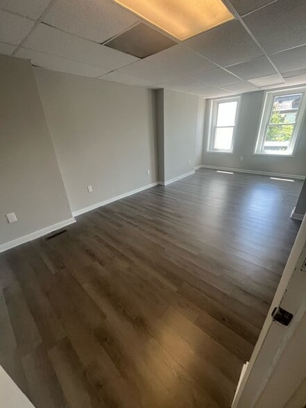 More Photos Of 2302 W Main St, Richmond Office For Lease