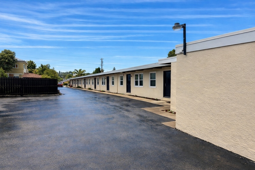 More Photos Of 21447-461 Ocean View Dr, Hayward Apartments For Sale