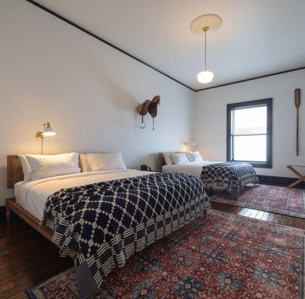 More Photos Of 235 E Main St, Dayton Hotel For Sale