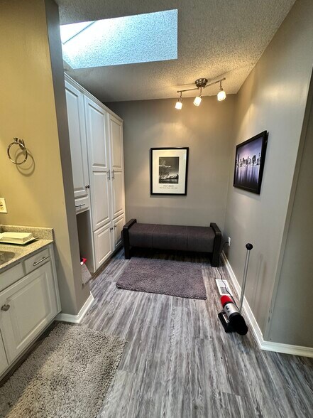 More Photos Of 7181 S Braden Ave, Tulsa Office For Lease
