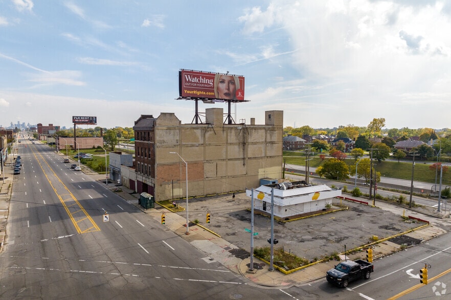 More Photos Of 9137 Grand River Ave, Detroit Fast Food For Sale