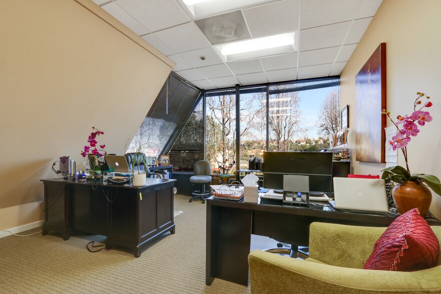 More Photos Of 27611 La Paz Rd, Laguna Niguel Office For Lease