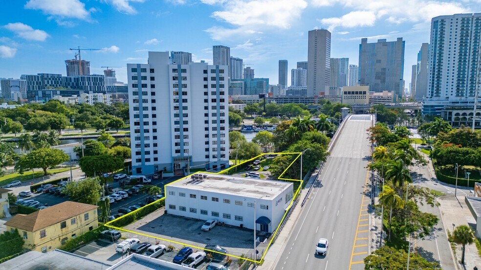 Primary Photo Of 529 W Flagler St, Miami Office For Lease