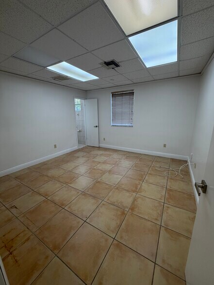 More Photos Of 1933 SW 27th Ave, Miami Office For Lease
