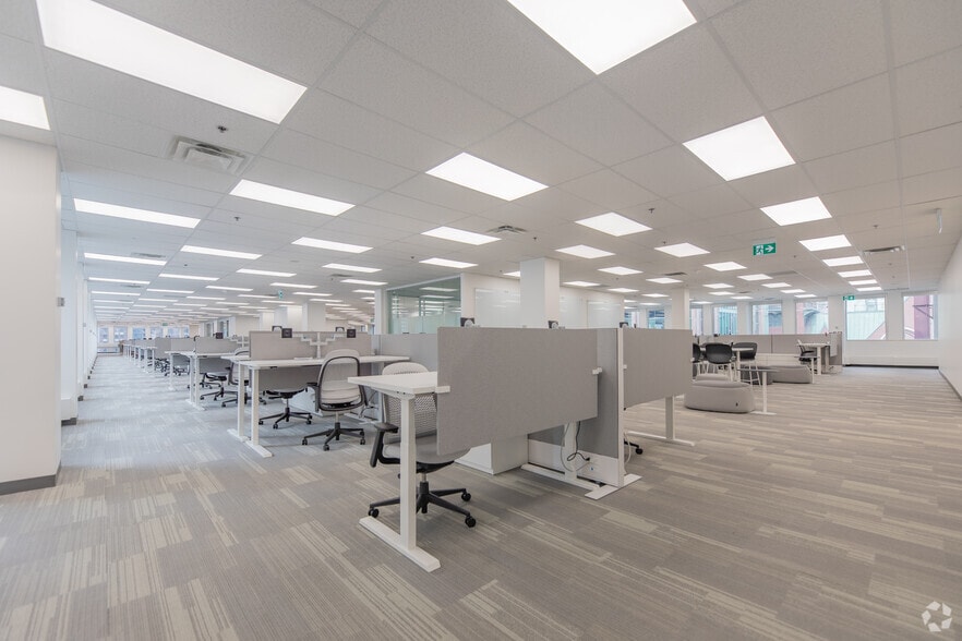 More Photos Of 74 Victoria St and 137 Yonge St, Toronto Office For Lease
