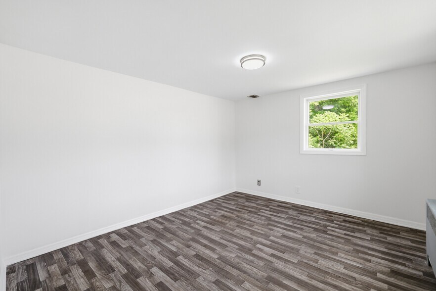 More Photos Of 75 Route 23, Franklin Office Residential For Lease