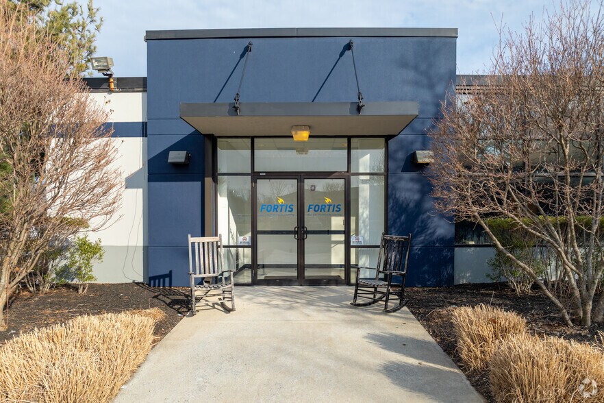 More Photos Of 2572 Brunswick Pike, Lawrenceville Distribution For Sale