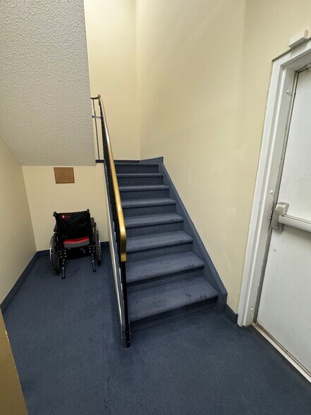 More Photos Of 725 Gibralter St, Norfolk Flex For Sale