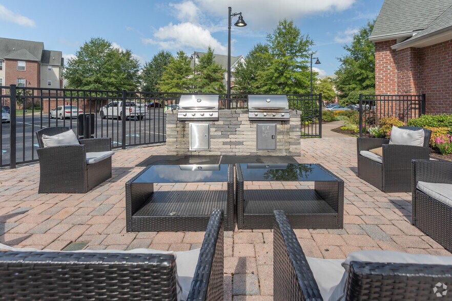 More Photos Of 650 Stoney Creek Ln, Newport News Apartments For Lease