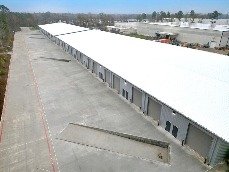 More Photos Of 3501 Pollok Dr, Conroe Warehouse For Lease