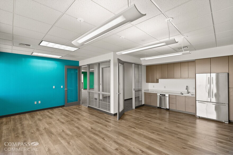 More Photos Of 123 SW Columbia St, Bend Office For Sale