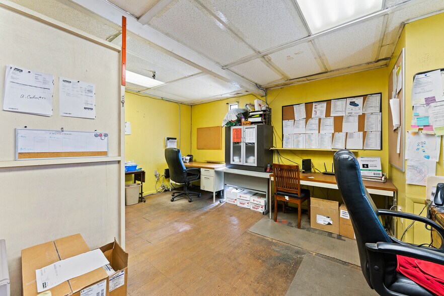 More Photos Of 117 North Ave, Youngstown Warehouse For Sale