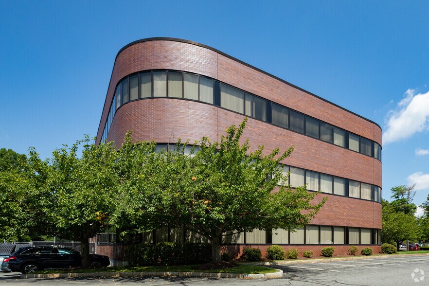 More Photos Of 35 Shawmut Rd, Canton Office For Lease