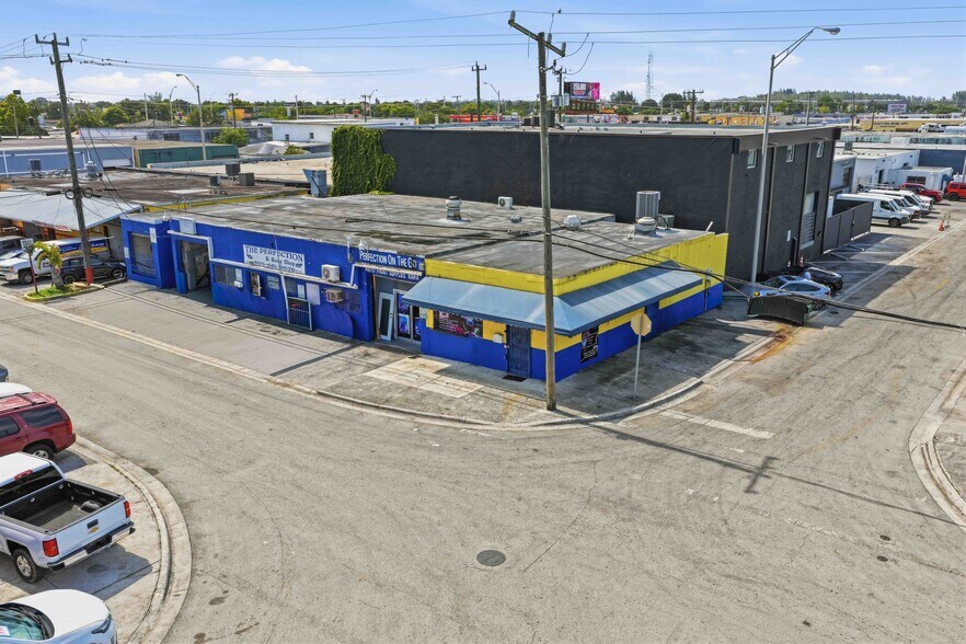 More Photos Of 1081 E 47th St, Hialeah Service Station For Sale
