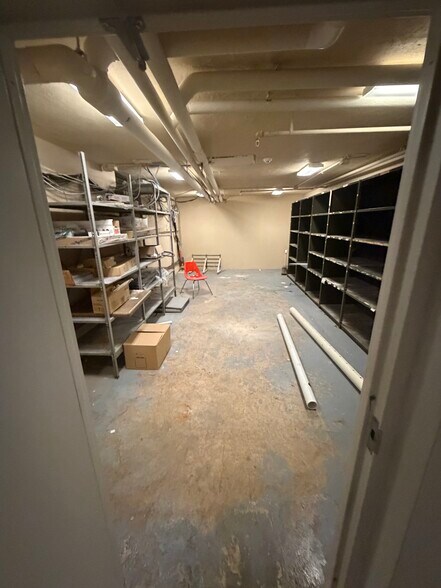 More Photos Of 1575 Brunswick Ave, Lawrence Township Cumberland Bank For Lease