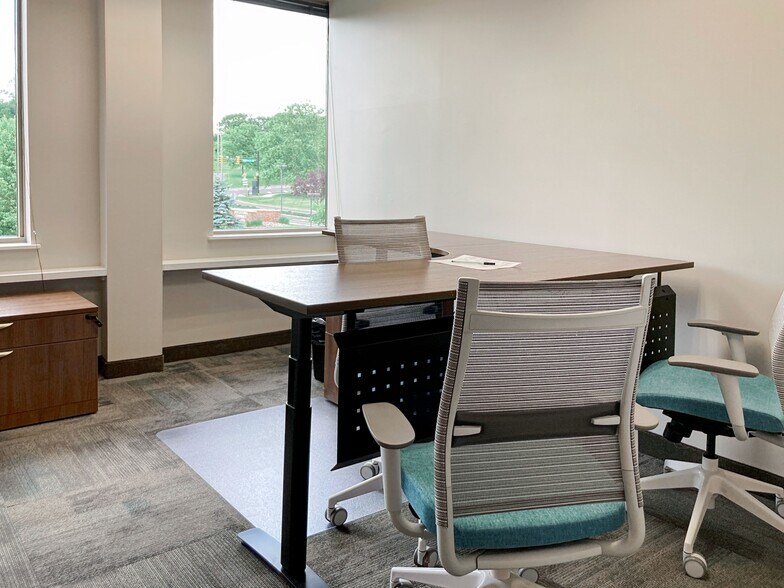 More Photos Of 2003 S Easton Rd, Doylestown Coworking Space