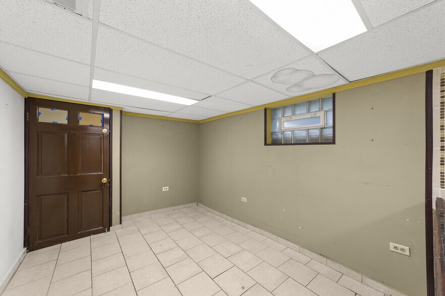 More Photos Of 3334 W 82nd St, Cleveland Apartments For Sale