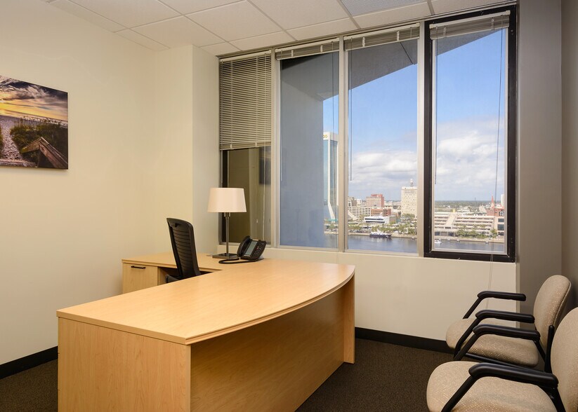 More Photos Of 1301 Riverplace Blvd, Jacksonville Office For Lease