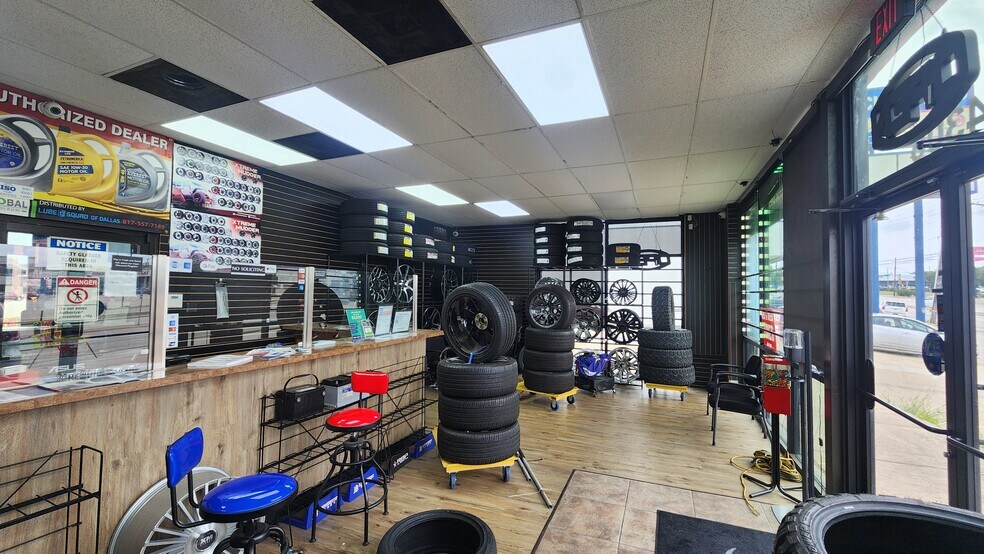 More Photos Of 4306 Camp Wisdom Rd, Dallas Auto Repair For Sale