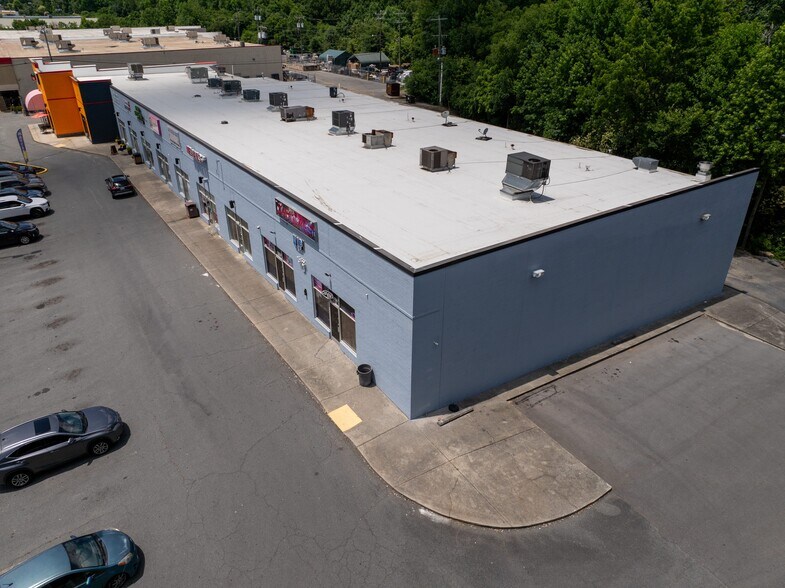 More Photos Of 1008 W Roosevelt Blvd, Monroe General Retail For Lease