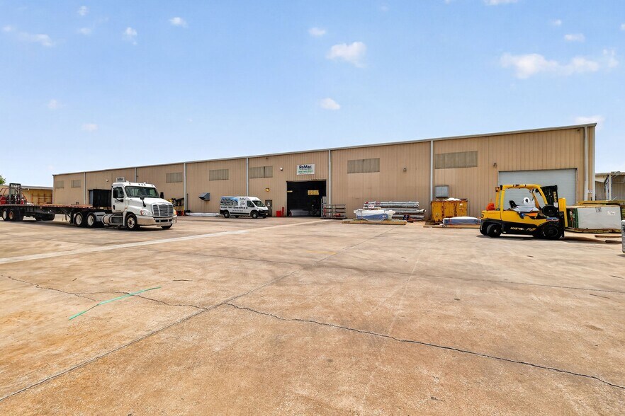 More Photos Of 722 Duck Lake Rd, Lady Lake Industrial For Sale