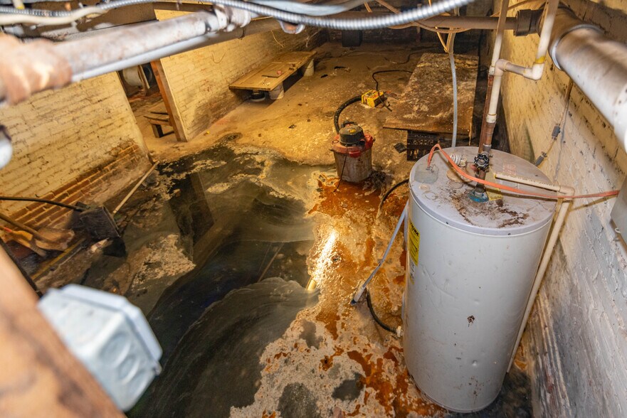 More Photos Of 1538 Light St, Baltimore Storefront Retail Residential For Sale