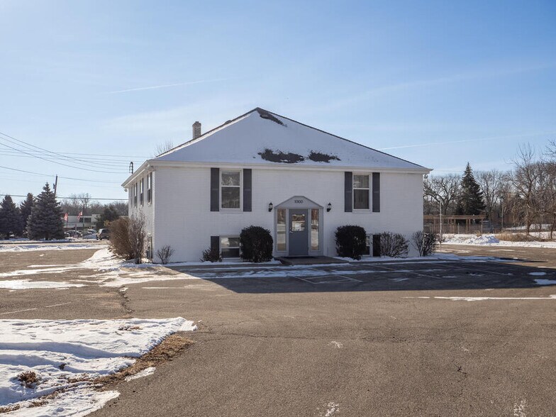 More Photos Of 10100 Morgan Ave S, Bloomington Office For Sale