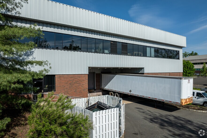 More Photos Of 45 Technology Dr, Warren Office For Sale