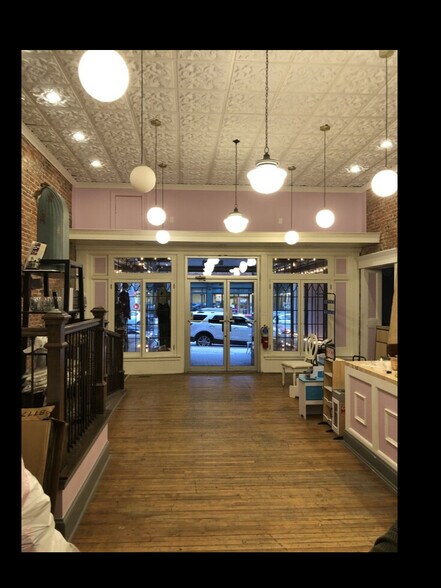 More Photos Of 245 Locust St, Columbia Restaurant For Lease