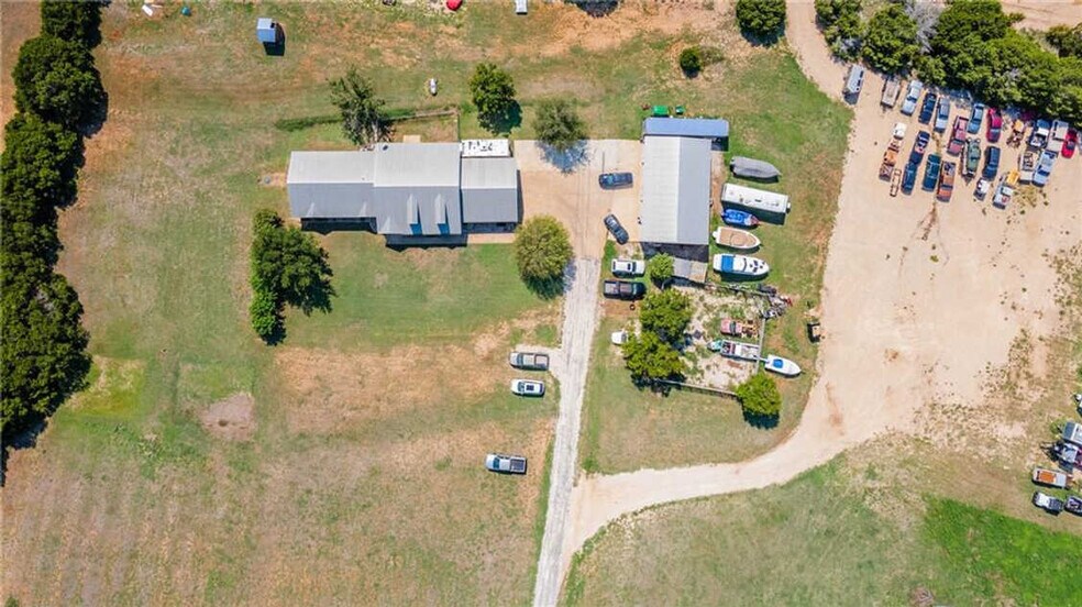 More Photos Of 101 Oakwood Trl, Cedar Park Light Distribution For Lease