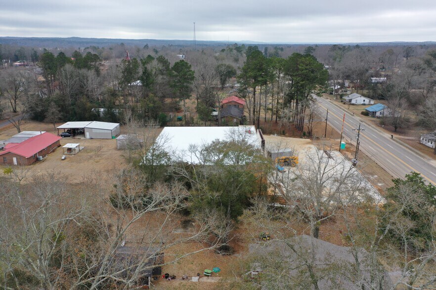 More Photos Of 8996 AL Highway 22, Maplesville Convenience Store For Sale