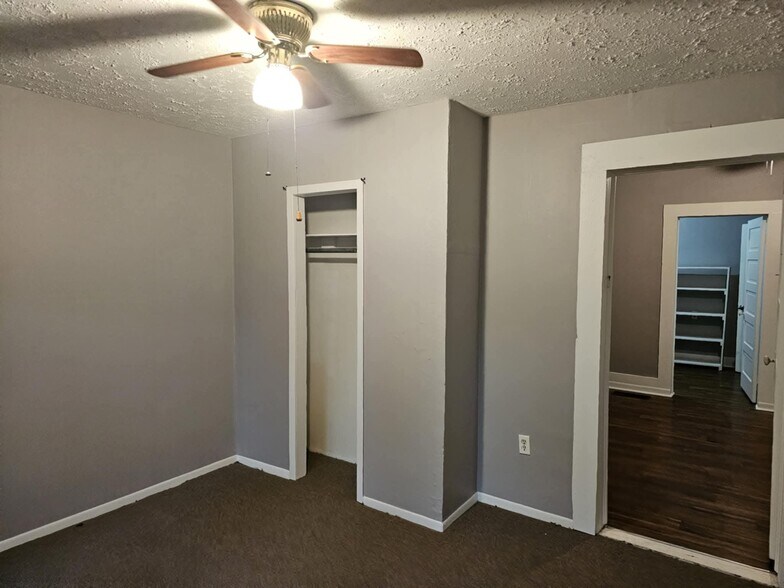 More Photos Of 630 Worth St, Hemphill Multifamily For Sale