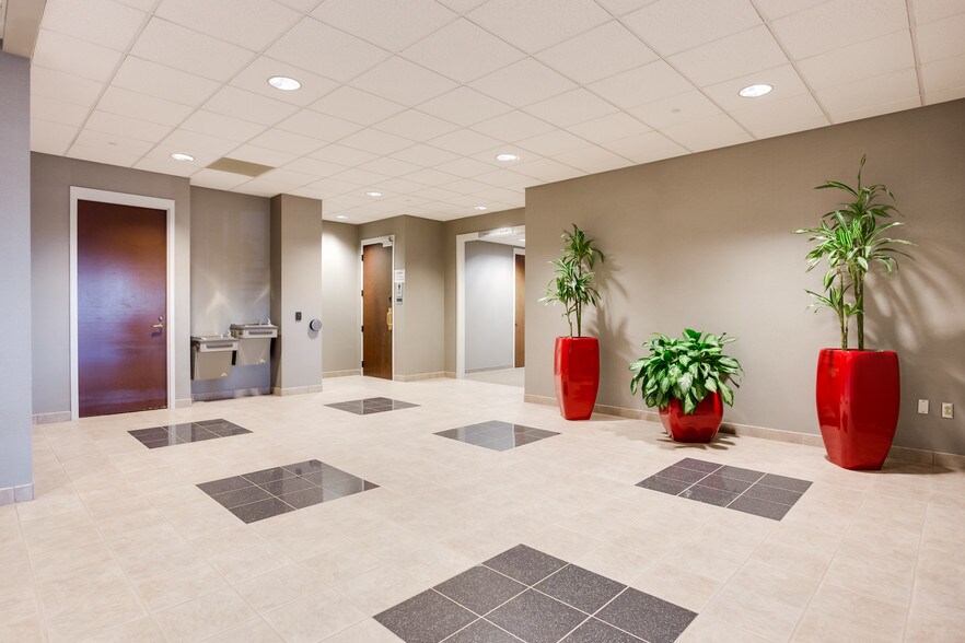 More Photos Of 10304 Spotsylvania Ave, Fredericksburg Office For Lease