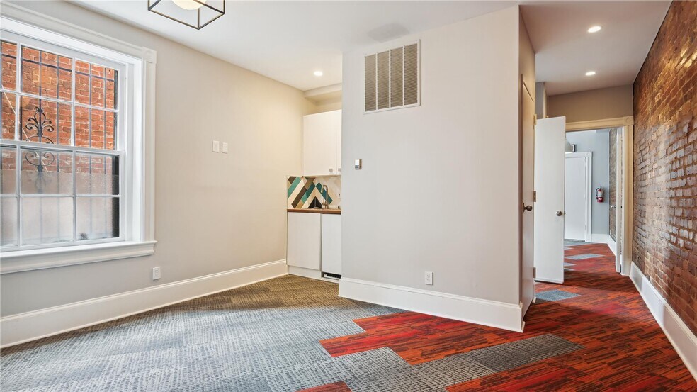 More Photos Of 707-709 8th St SE, Washington Storefront Retail Office For Sale