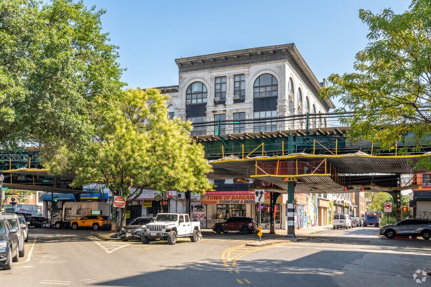 More Photos Of 15 Lawton St, Brooklyn Apartments For Lease