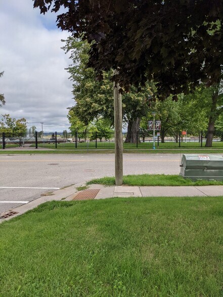 More Photos Of 118 W Portage Ave, Sault Sainte Marie Land For Sale